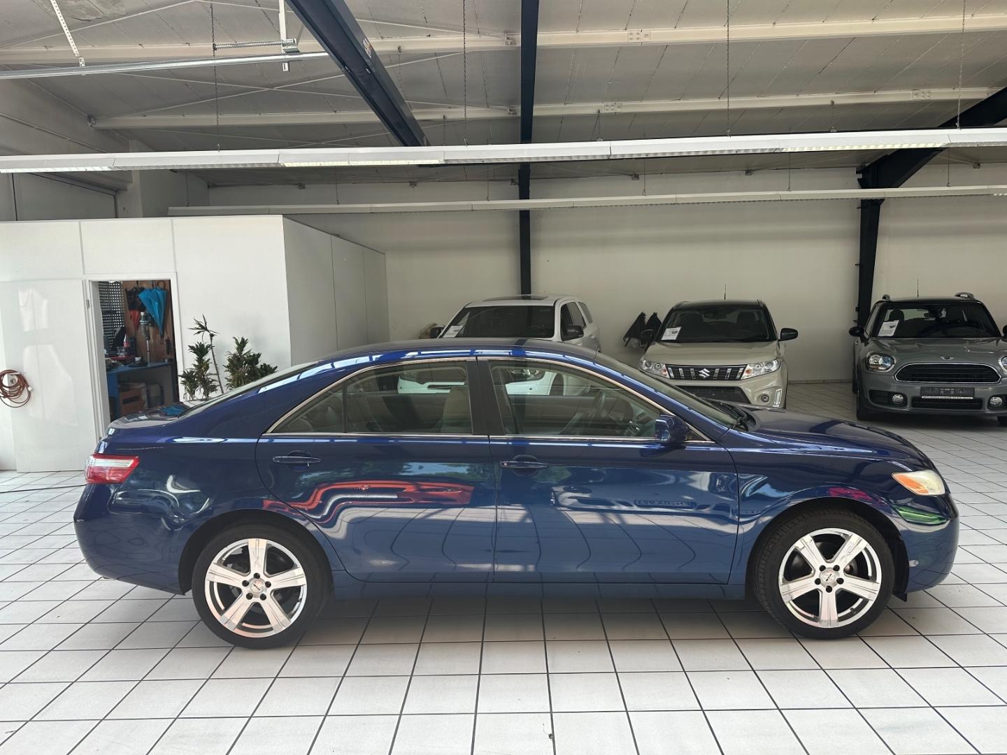 Toyota Camry 2.4 Automatik Scheckheft Klima Garantie TÜ