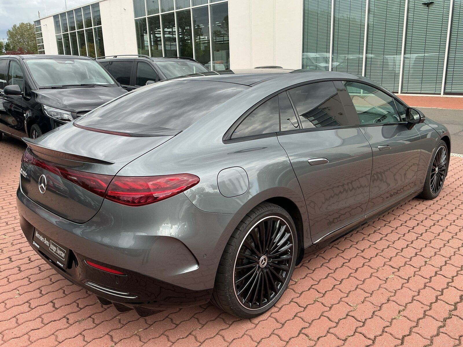 Mercedes-Benz EQE 300 AMG 2x PanoD 360°Ka Airmatic Night Sound foto 4