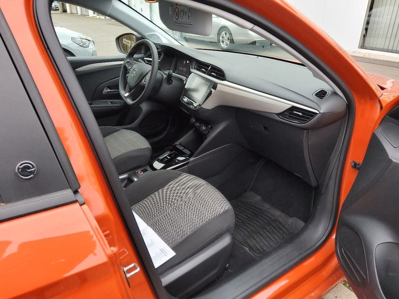 Fahrzeugabbildung Opel Corsa-e F EDITION 7KW NAVI/VIRT/TEMP/DAB/WÄRMEP.