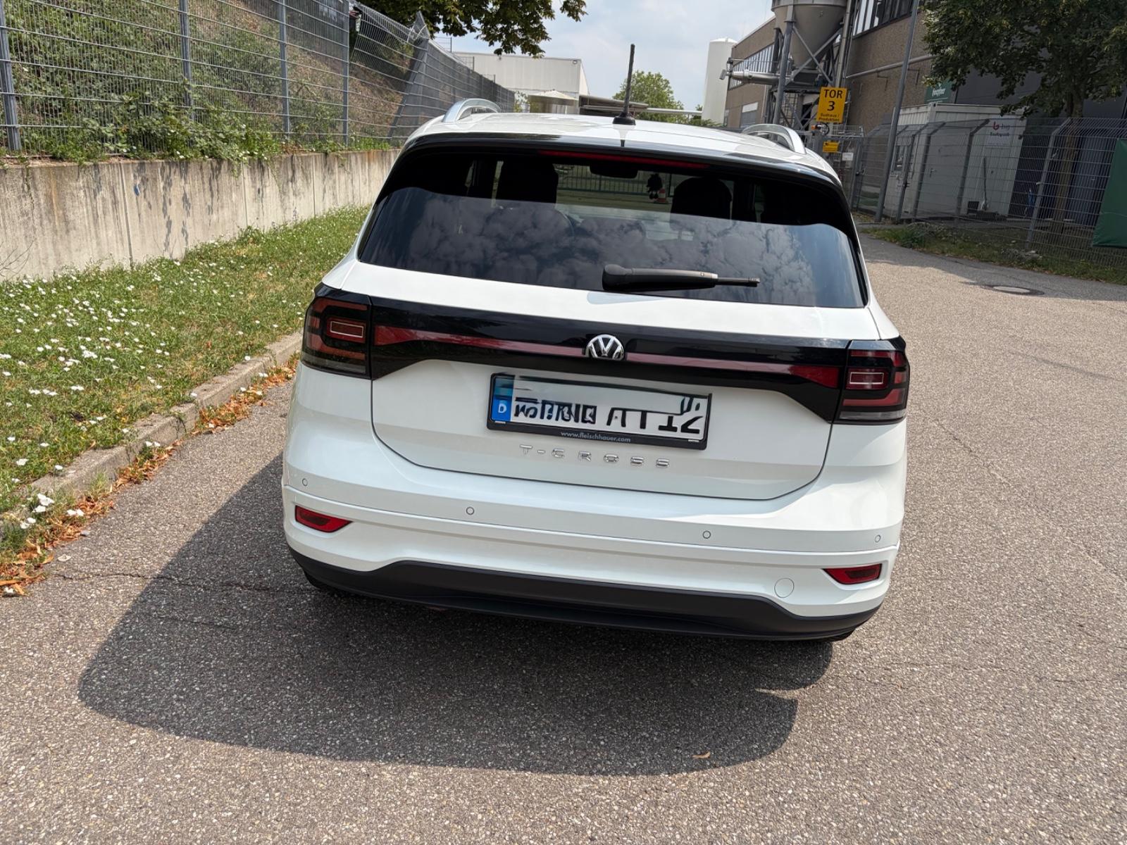 Volkswagen T-Cross 1.0 TSI OPF 85kW - R - Line