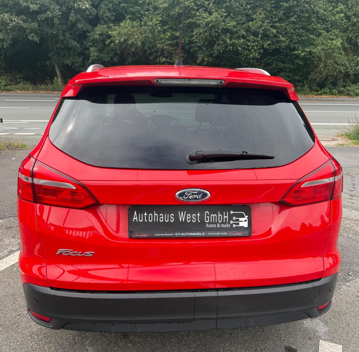 Ford Focus 2015 — photo 10
