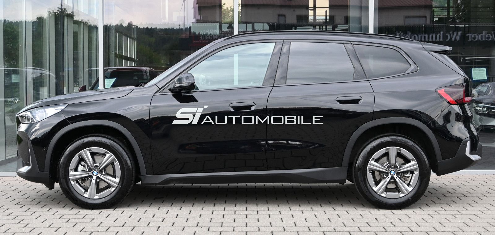 Fahrzeugabbildung BMW X1 xDrive20d °ACC°AHK°ADAPT.LED°HUD°HARMAN°360°