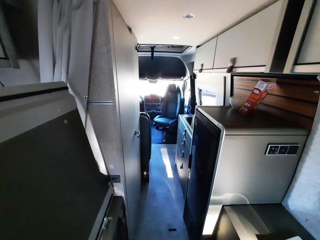 Fahrzeug Übersicht 5 Fahrzeugabbildung HYMER / ERIBA / HYMERCAR Camper Van Grand Canyon S 600 Xperience Verfüg.,