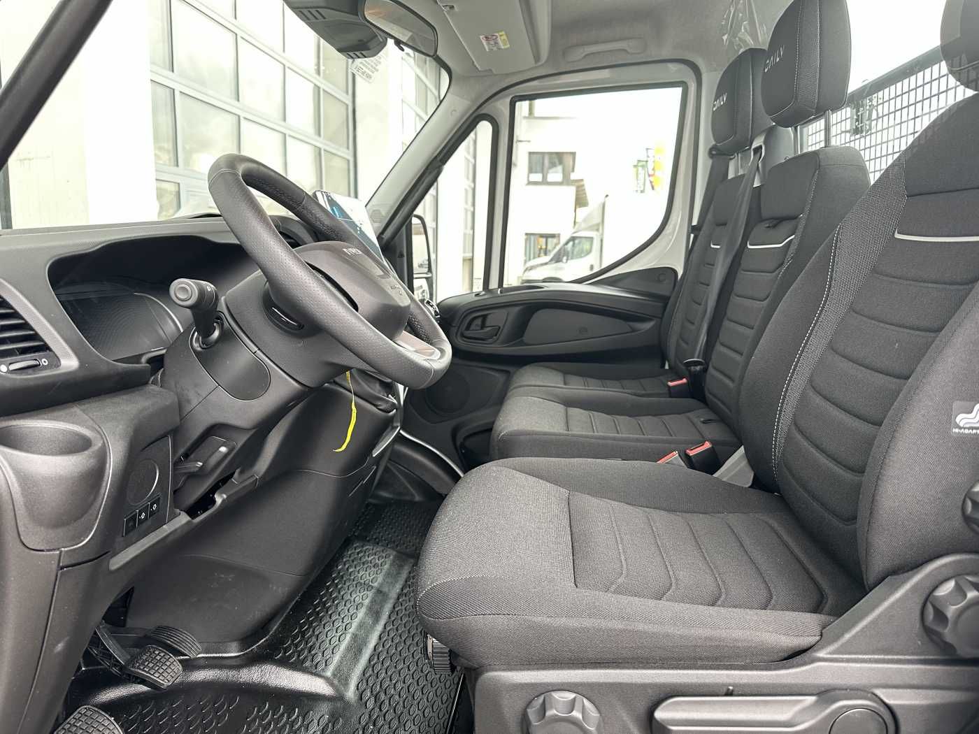 Fahrzeugabbildung Iveco 70C18H 3-S.-Kipper Meiller *R3.450mm*2xAHK*