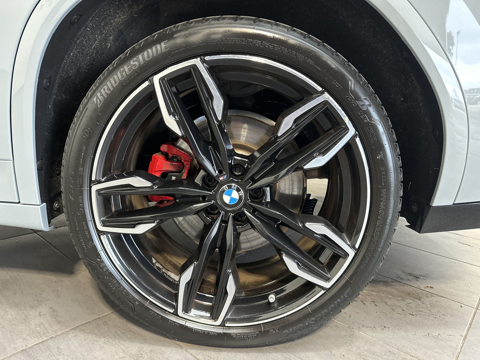 Fahrzeugabbildung BMW X4 M40d NAV+LASER+AHK+HEAD-UP+H&K+21ZOLL+360°+AC