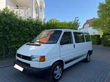 Volkswagen VW T4 Caravelle 2.5 TDI mit 9 Sitzplätzen - Volkswagen T4 in Frankfurt (Main)