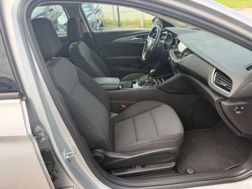Opel Insignia - 11
