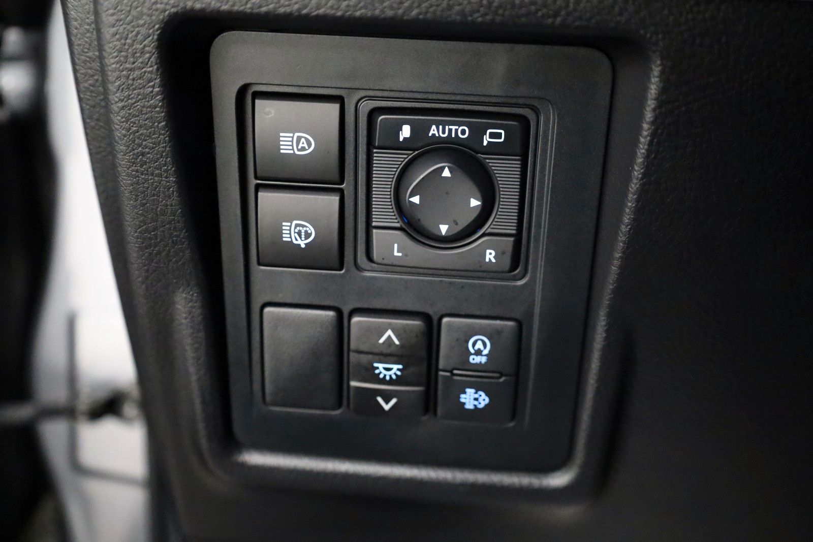 Fahrzeugabbildung Toyota Land Cruiser Comfort,Kamera,LED, CarPlay,SH