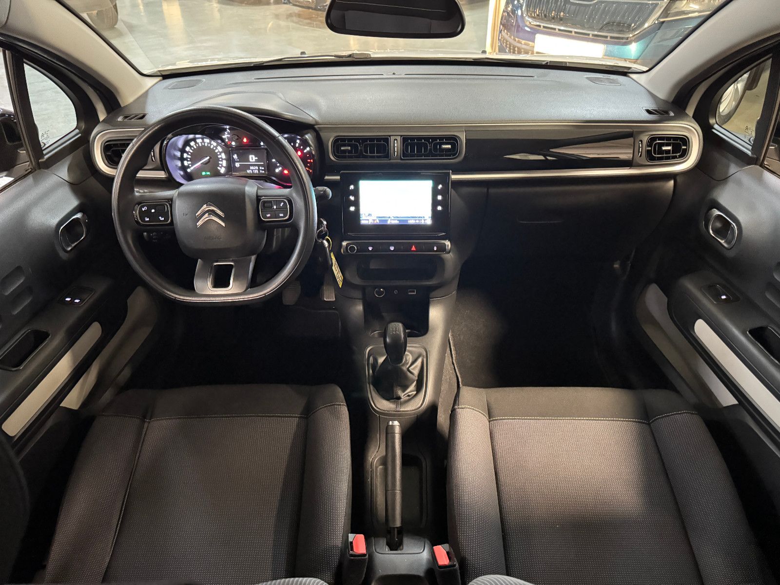 Fahrzeugabbildung Citroën C3 1.6 HDI FEEL COLOR STYLE PAKET NAVI LED VOLL