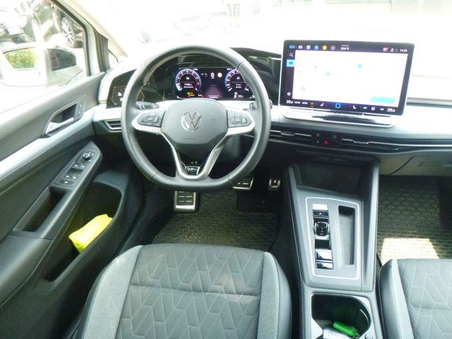 Fahrzeugabbildung Volkswagen Golf VIII 1.5 eTSI Goal >AUT/KAM/NAVI/LED<