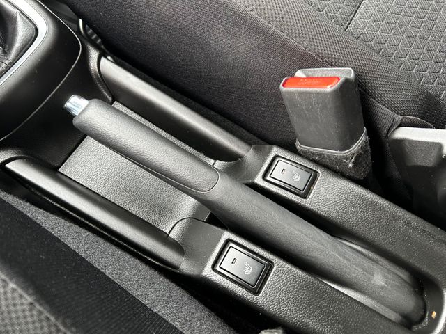 Swift Basic*Kamera*SHZ*ACC*Klima*