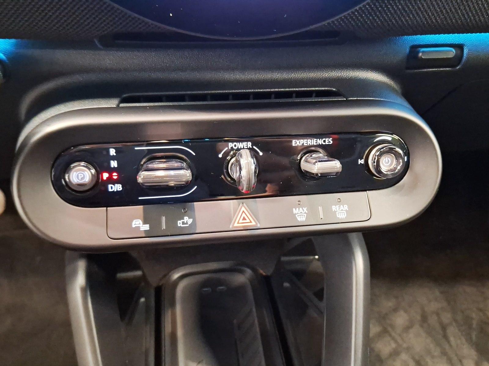 MINI Aceman SE CHN Harman/K Head-Up Kamera Pano.Dach