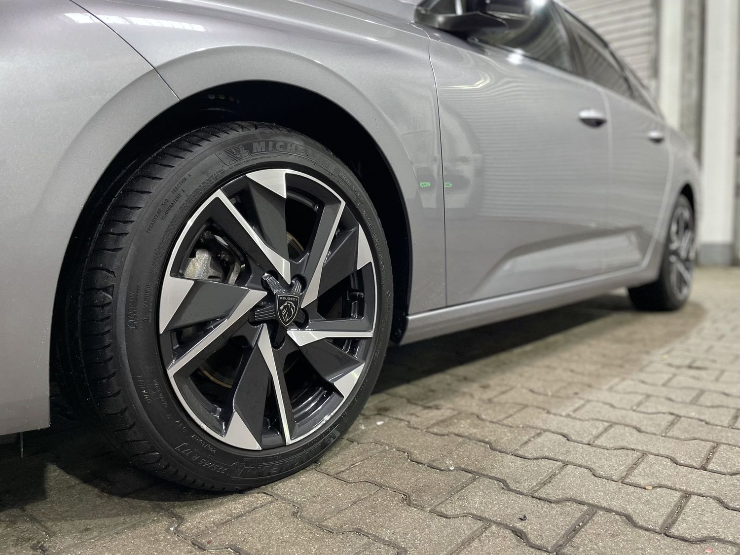 Fahrzeugabbildung Peugeot 308 Allure Pack #ACC#LED#V-Cock#Kamera#Spur#