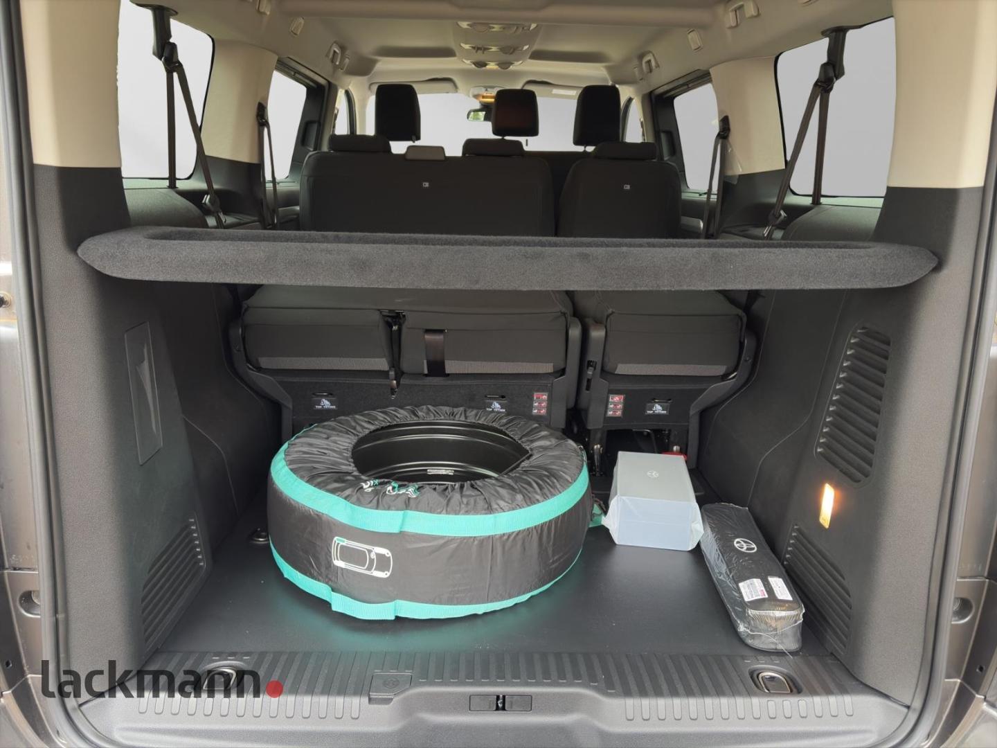 Toyota Proace 2.0 L2 4X4 Shuttle Comfort Verso 9 Sitzer