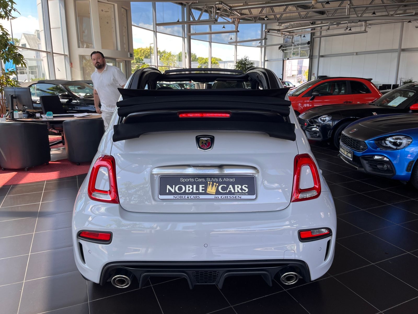 Fahrzeugabbildung Abarth 595C  1.4 T-Jet NAVI ALU