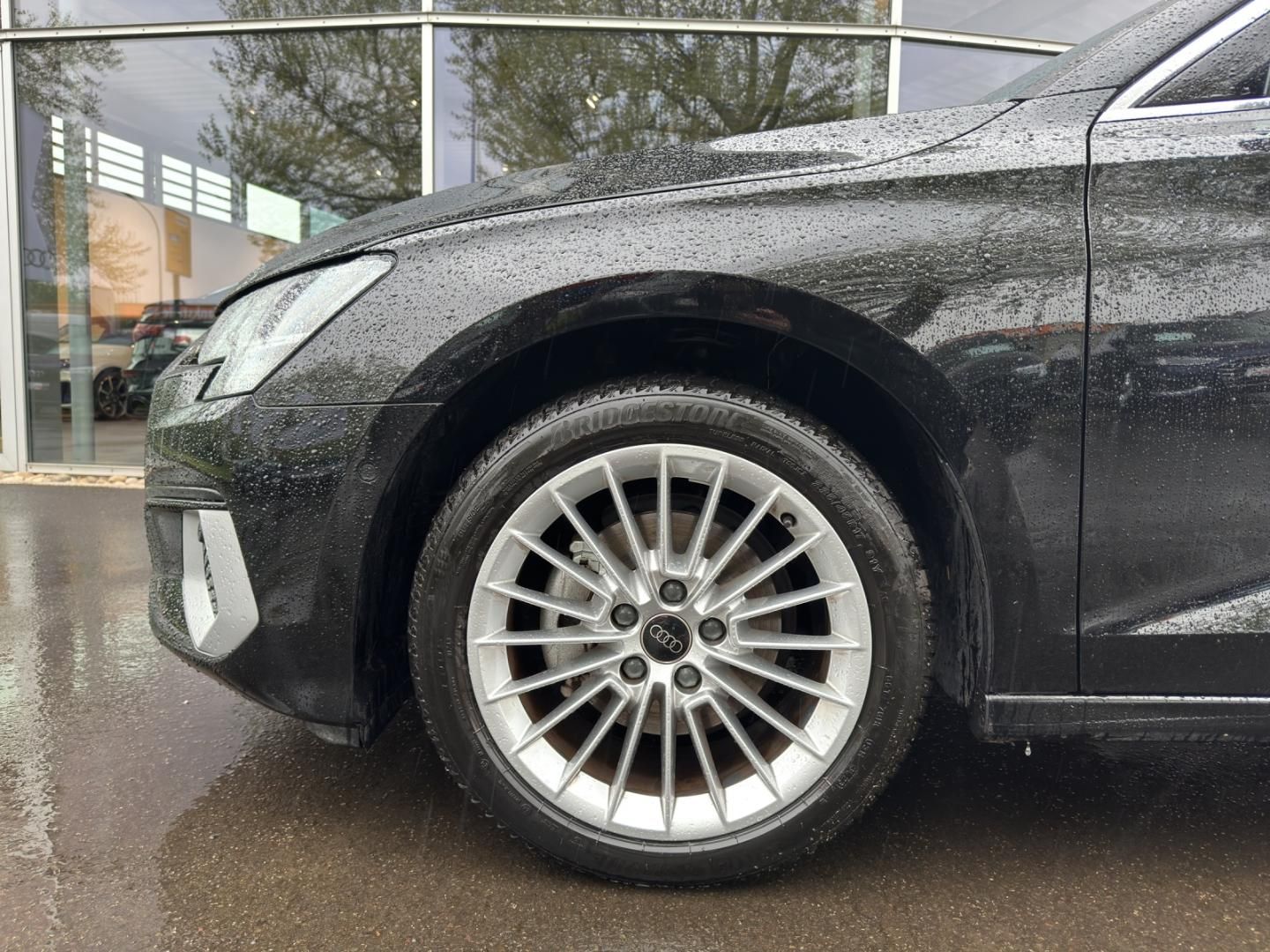 Fahrzeugabbildung Audi A3 Sportback Advanced 35 TFSI S tronic AHK Infot