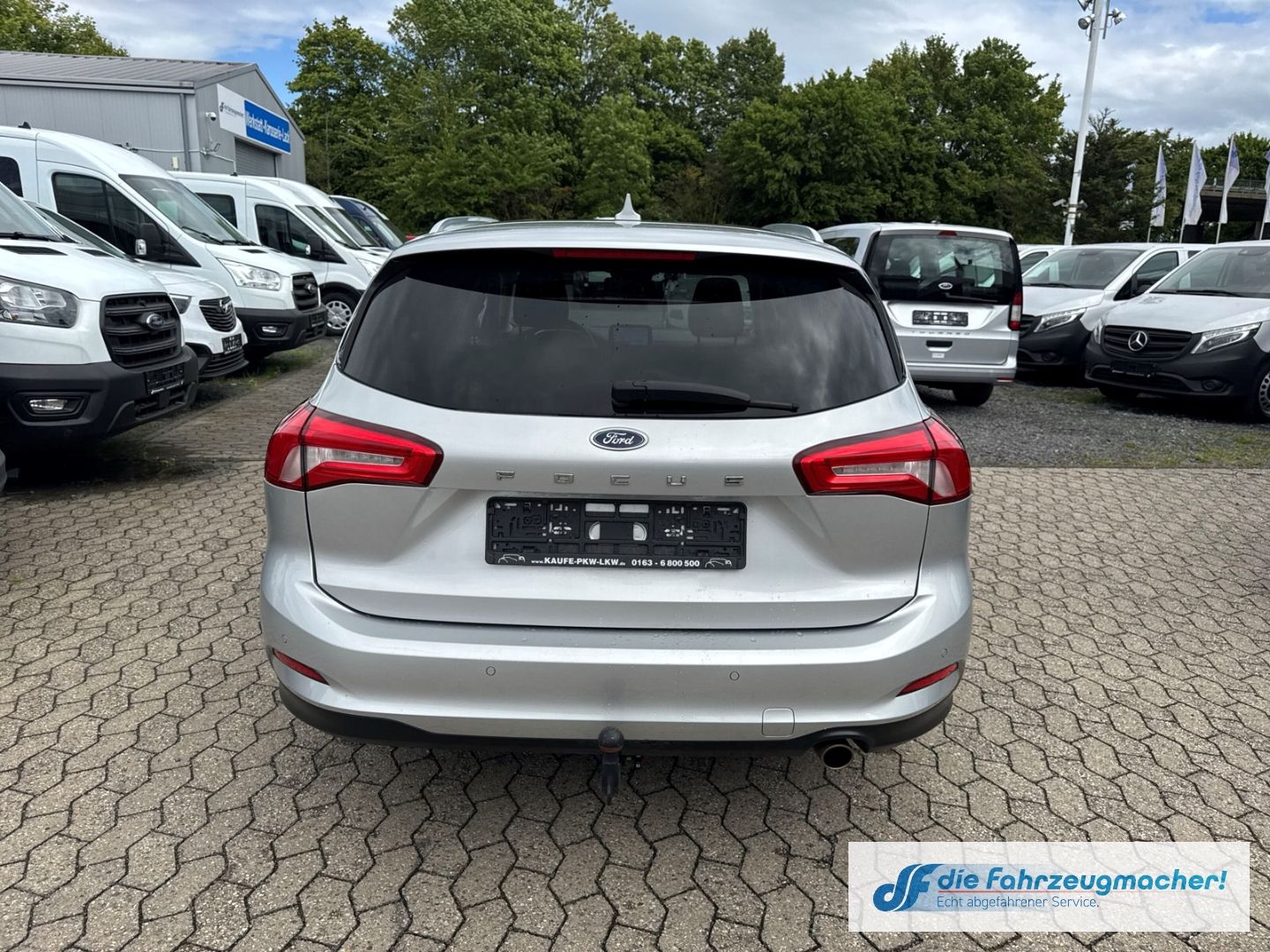 Fahrzeugabbildung Ford Focus Turnier 1.0 EcoBoost EU6d-T *EXPORT
