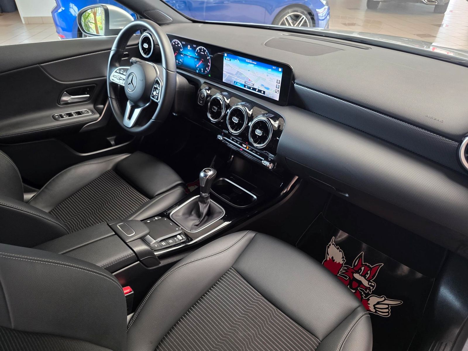 Fahrzeugabbildung Mercedes-Benz A 200 /LED/Navi/MBUX/DAB/VZE/Park-As./Induktion