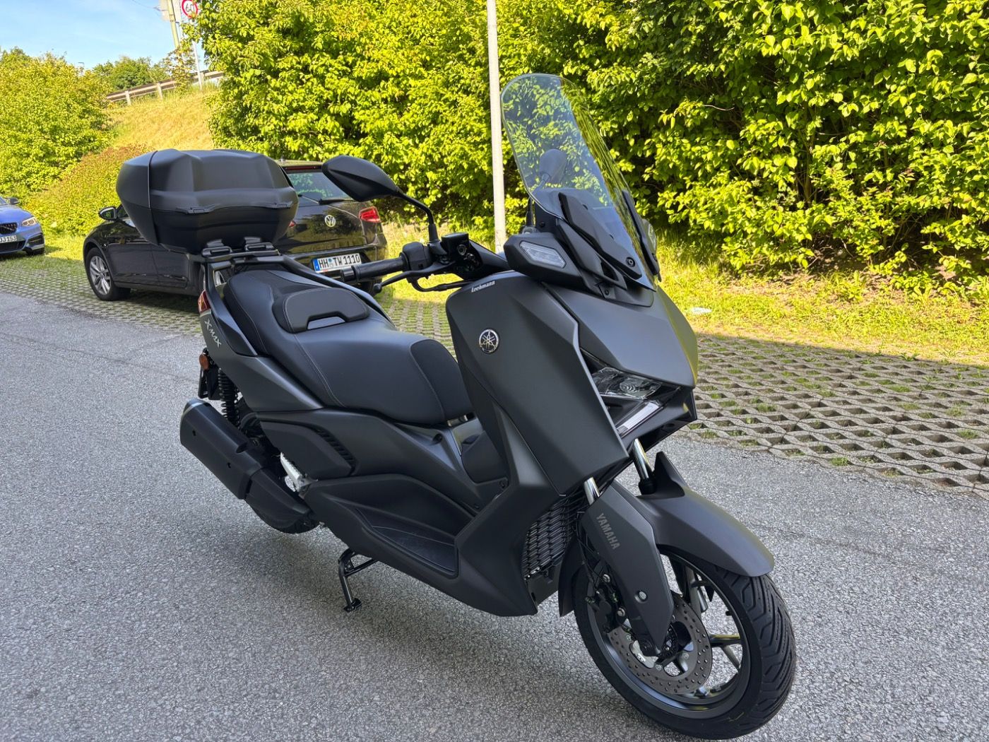 Fahrzeugabbildung Yamaha Xmax 300 ABS Modell 2024 inkl. Topcase