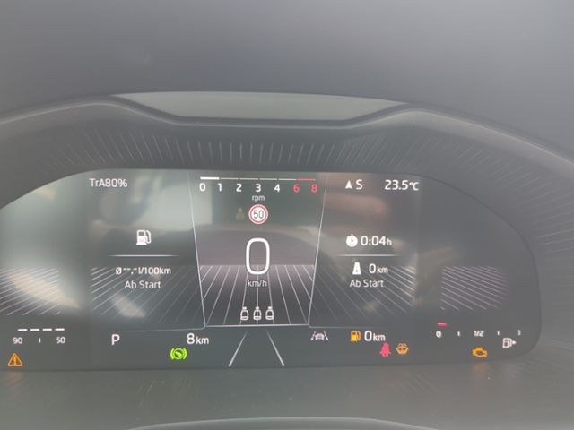 Fahrzeugabbildung SKODA Kamiq 1.0 TSI DSG Selection AHK WINTER PLUS KOMF