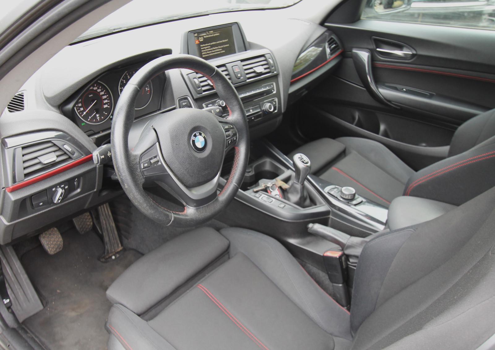 BMW 116 i SportLine Xenon Tel Motor ruckelt