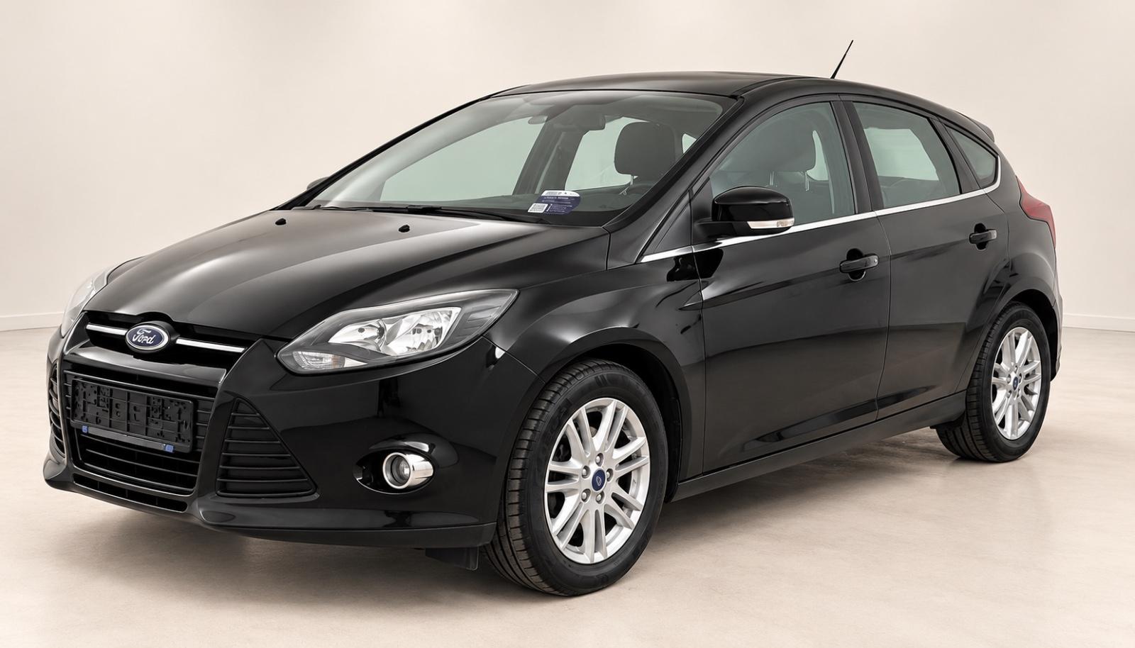 Ford Focus Titanium | SHZ | Tempomat | Tüv-Neu |125PS
