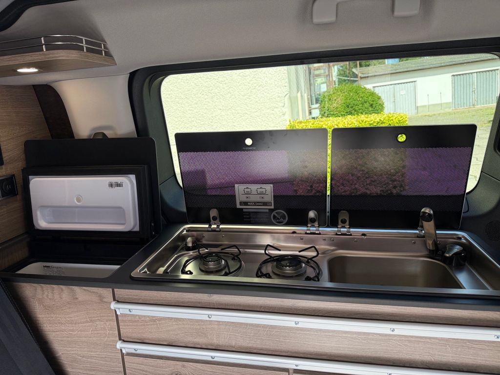 Fahrzeugabbildung Citroën Spacetourer Holidays Diesel 180 Autm.