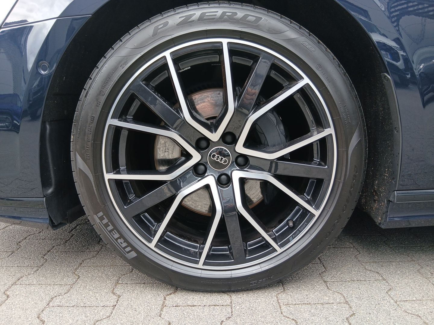 Audi A8 - Bild 7