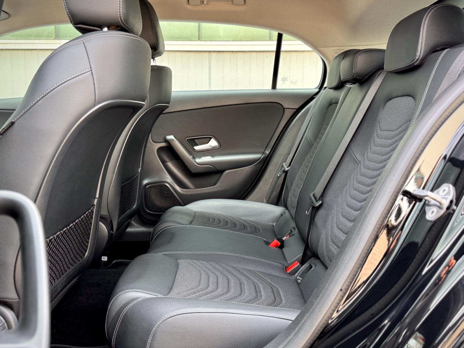 Mercedes-Benz A-Class d 8G-DCT BUSINESS *LED CAM NAVI DAB*, миниатюра 22