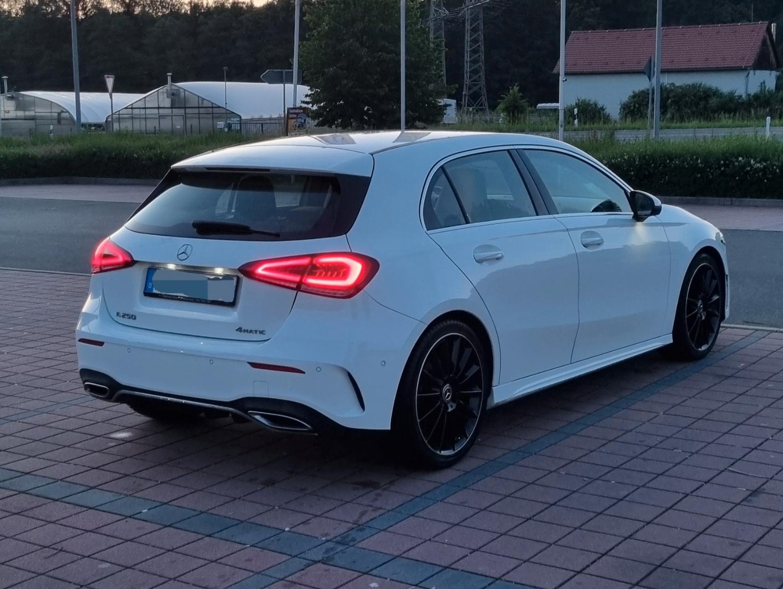 Mercedes-Benz A-Class 4MATIC 7G-DCT AMG-Line, миниатюра 5