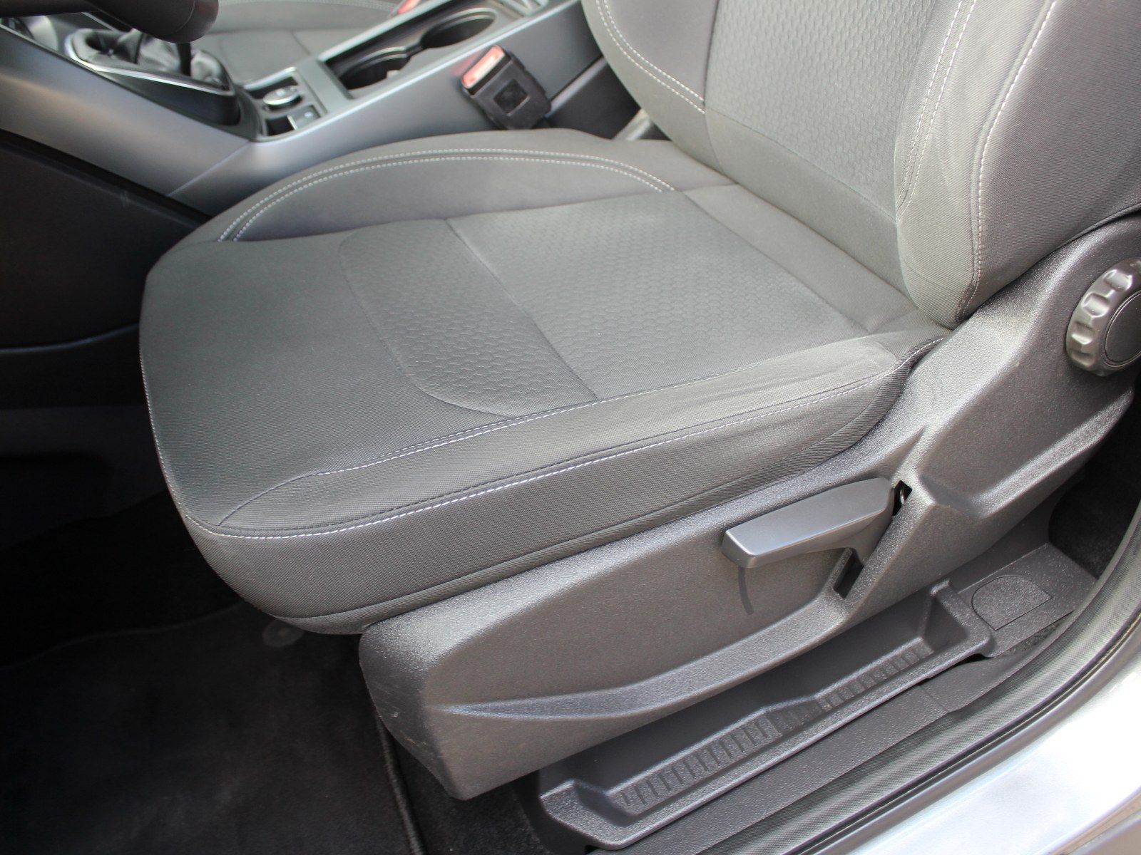 Fahrzeugabbildung Ford Kuga Cool & Connect 2,0 TDCi 4x2 Start/Stopp