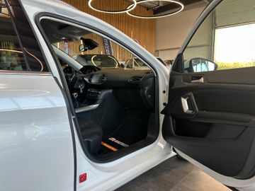 Peugeot 308 SW Allure *TEMPO*NAVI*PDC*KLIMAAUTO*