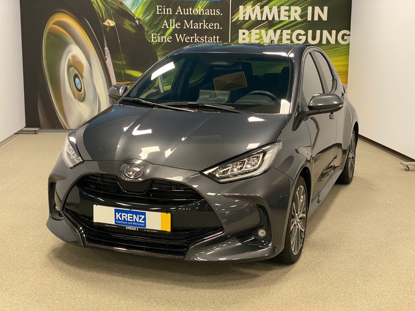 Fahrzeugabbildung Toyota Yaris Hybrid Style+KAMERA+SHZ+PDC