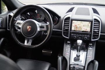 Porsche Cayenne - 12