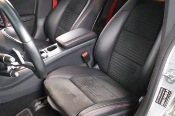 Mercedes CLA 45 AMG - 11
