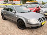 Volkswagen Passat 1.6 Family*Klima*R-Kamerra*S-Dach - Volkswagen Passat aus 2003