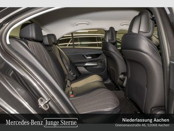 Mercedes E 200 - 11
