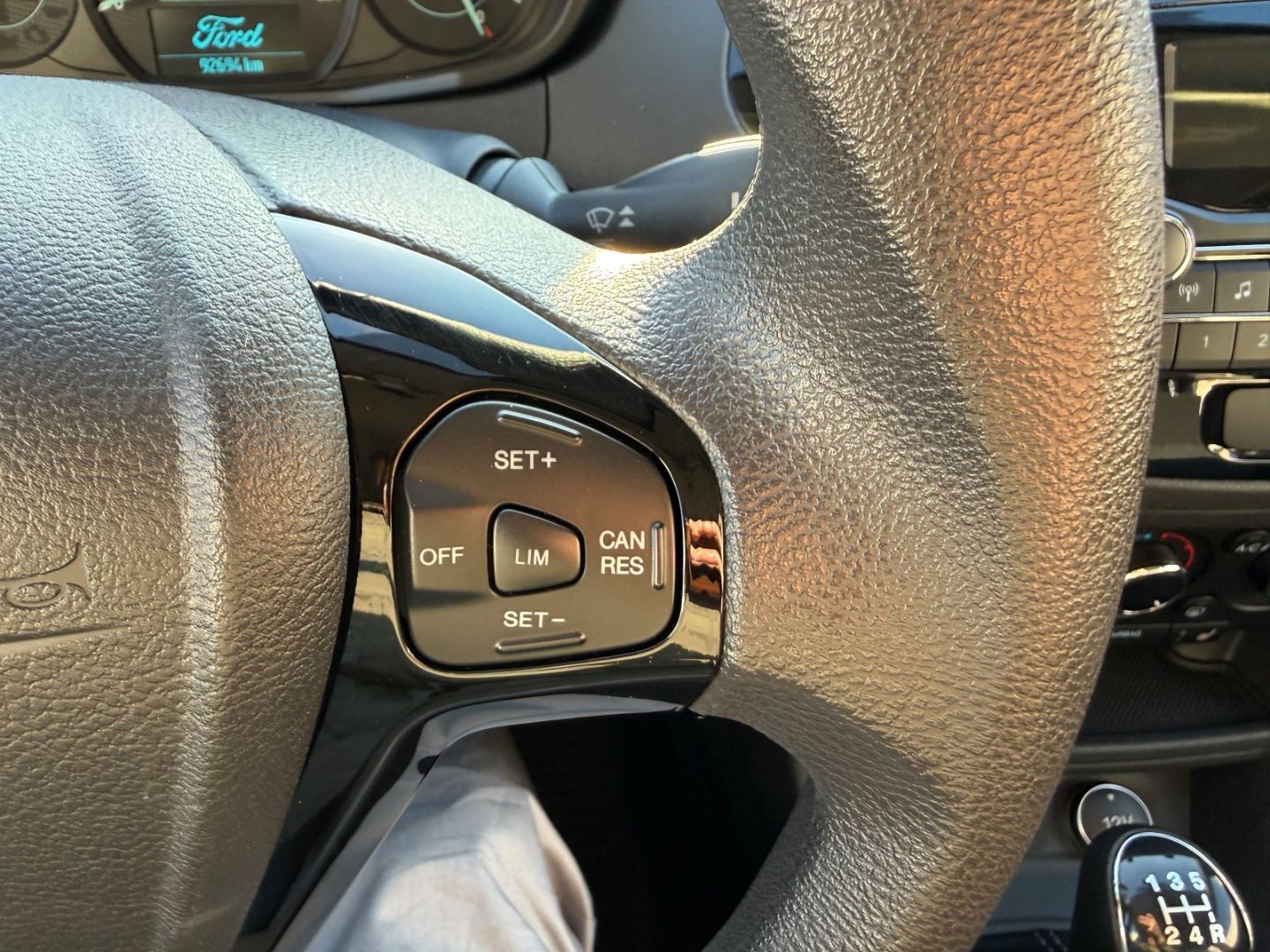 FORD Ka Cool & Connect BHZ SHZ . PDC Berganfahrass. K - Image 15