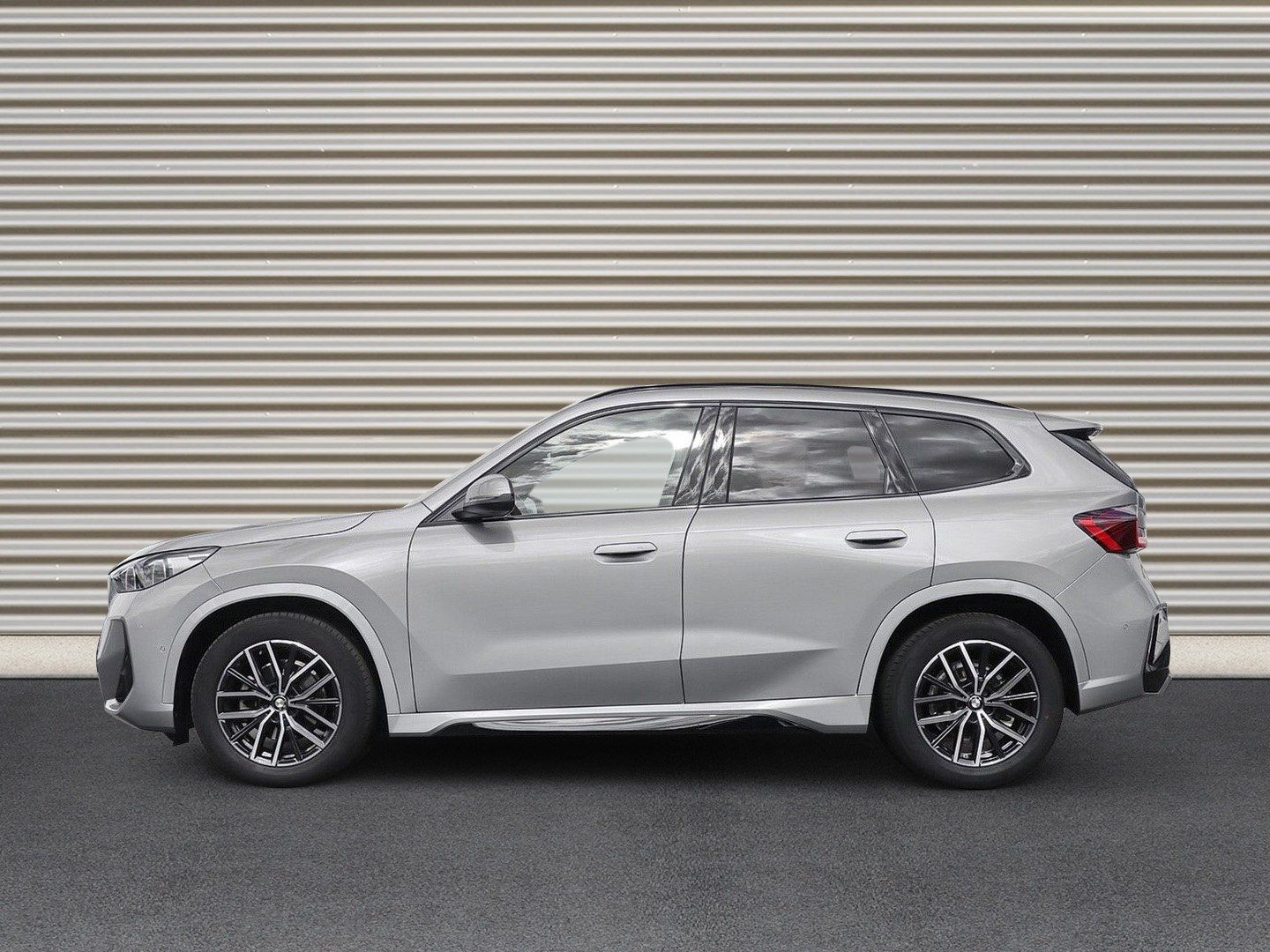 BMW X1 sDrive18i M Sport Pano. AHK foto 2
