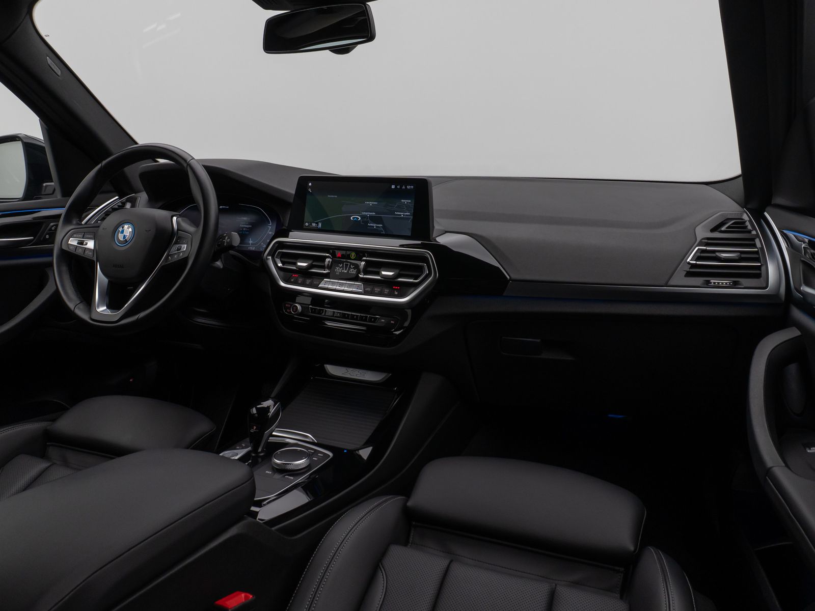 Fahrzeugabbildung BMW X3 xD30e Laser Kamera HUD DAB AHK Komfort 19Zoll