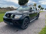 Nissan Navara Pickup Double Cab LE V6 4x4 LB - Nissan Navara aus 2015