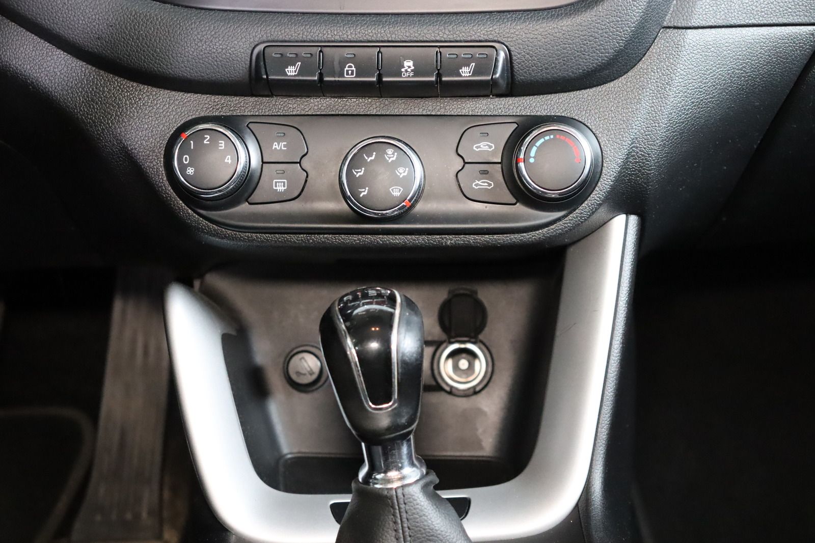 Fahrzeugabbildung Kia Cee'd 1.4 16V Edition 7 aus 1. Hd