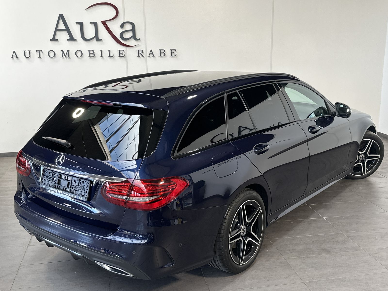 Fahrzeugabbildung Mercedes-Benz C 300d T 4M AMG Line NAV+LED+KAMERA+DISTRONIC+PP