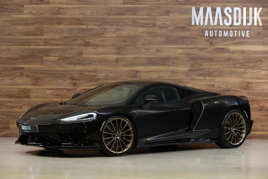 Image of McLaren GT