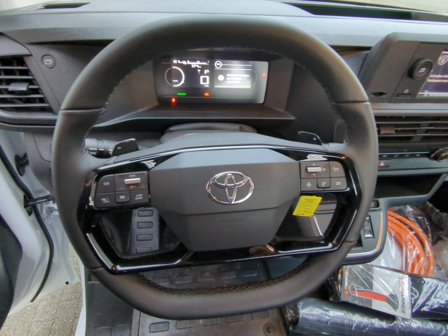 Toyota Proace L1 Pritschenaufbau Electric EV 50kWh 136 
