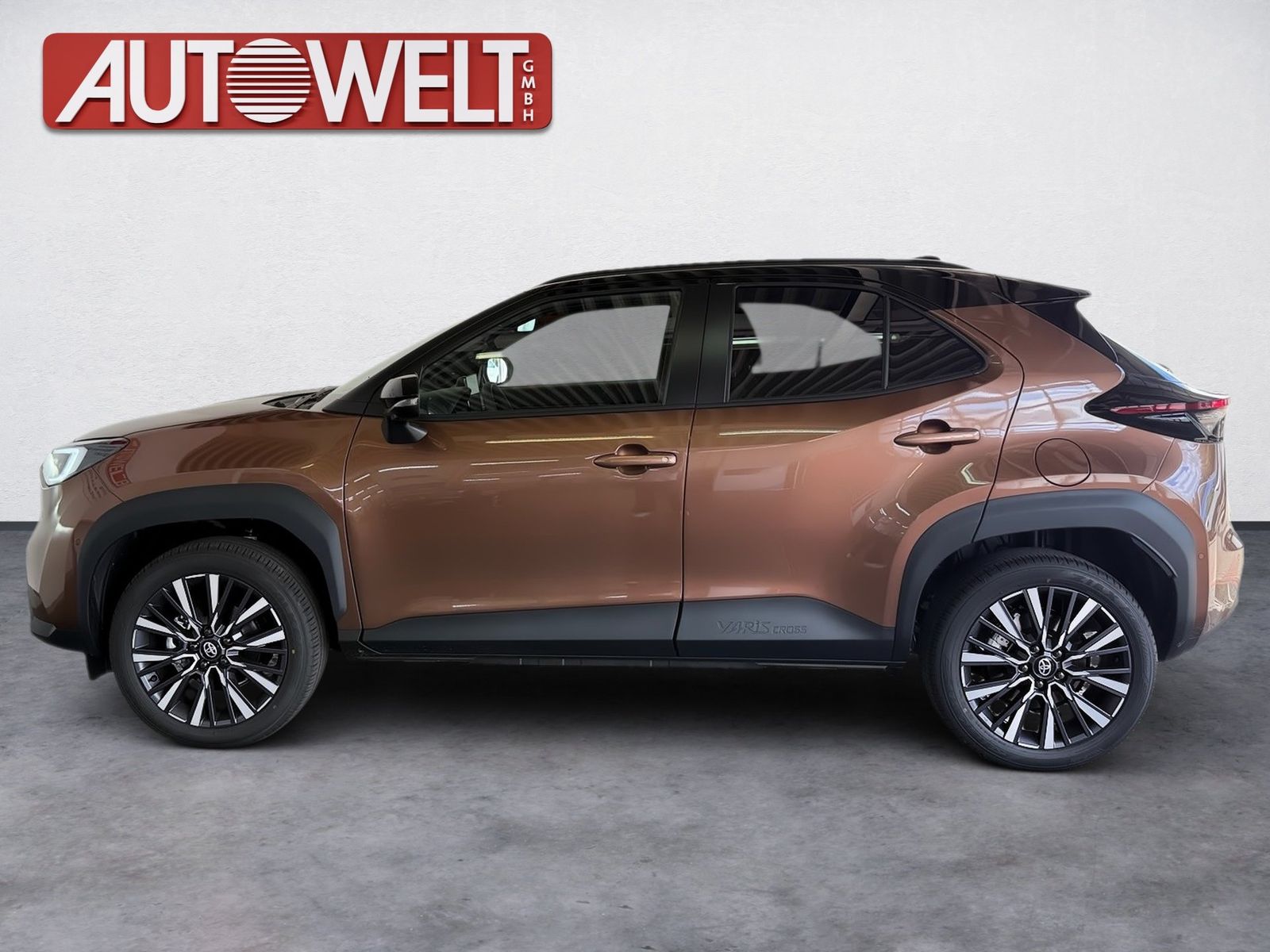 Fahrzeugabbildung Toyota Yaris Cross Lounge 1.5-l-Hybrid LED,Navi,elHeckk