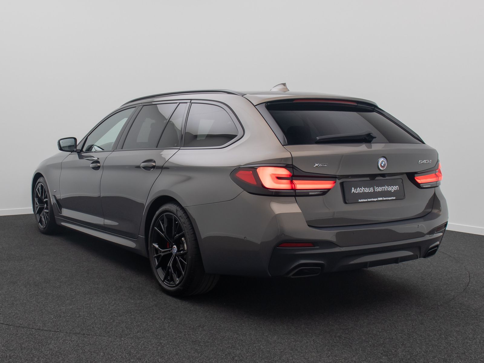 Fahrzeugabbildung BMW 540d xD M Sport Pro Panoram 360°Laser SoftCL HUD