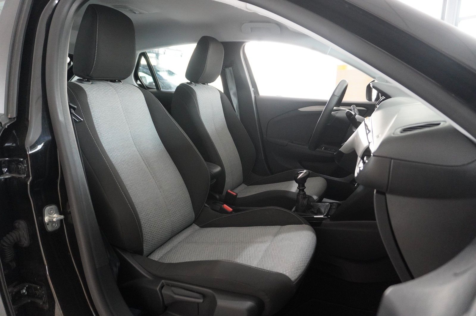 Fahrzeugabbildung Opel Corsa F 1.2 FACELIFT NAVI/LED/KAMERA/VIRT./DAB+