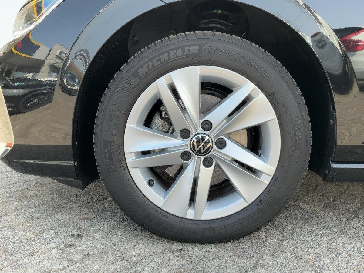 Volkswagen Golf VIII 1.5 eTSI W Life ACC,AUTOM.,SHZ,PDC,LM, миниатюра 15