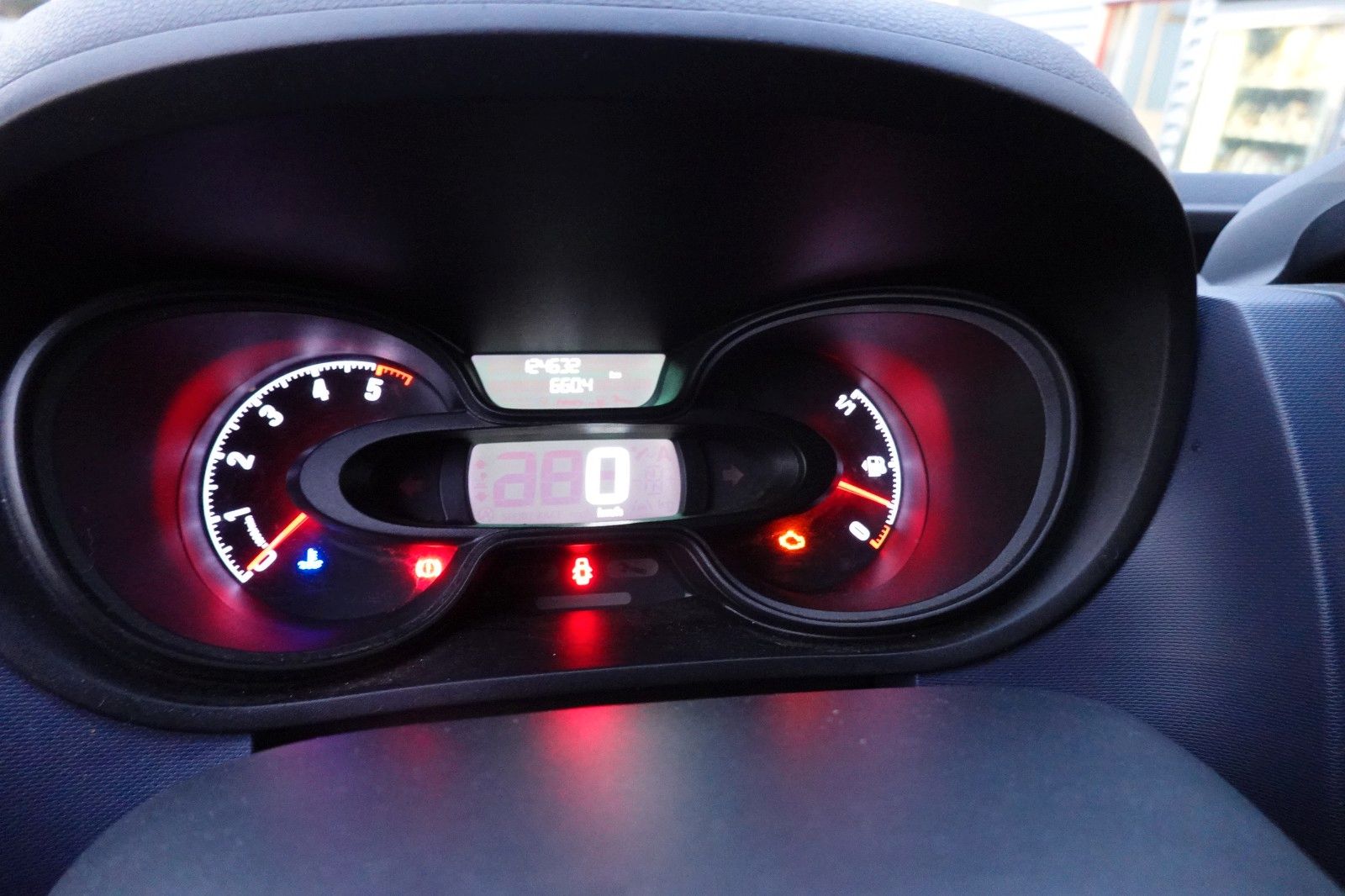 Fahrzeugabbildung Opel Vivaro B Kasten1H1  2,9t mit Regalsystem